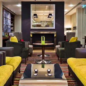 Hampton By Hilton Airport Hotel